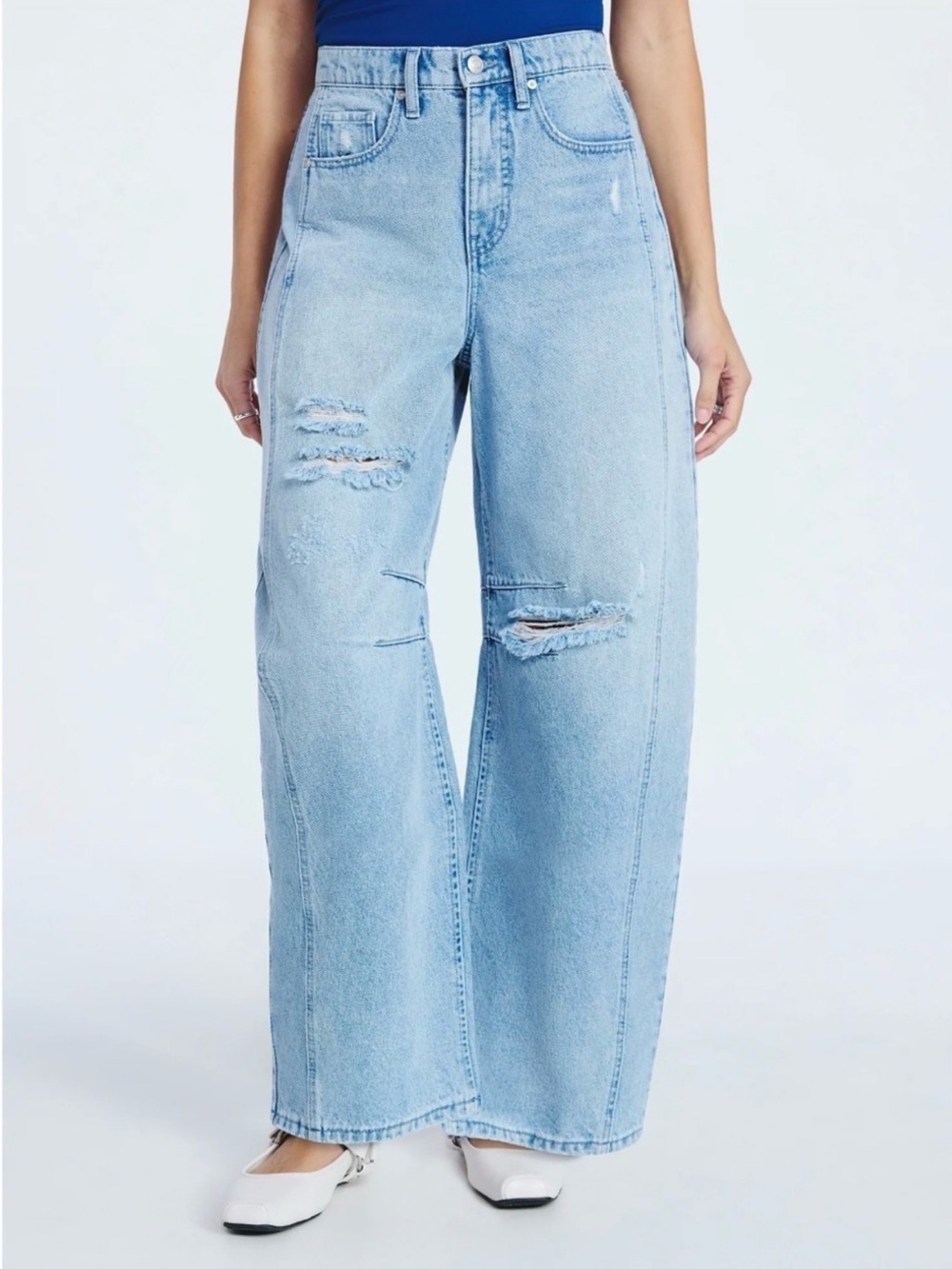 Scoop Women’s High Rise Ankle Barrel Jeans with Distressed Details